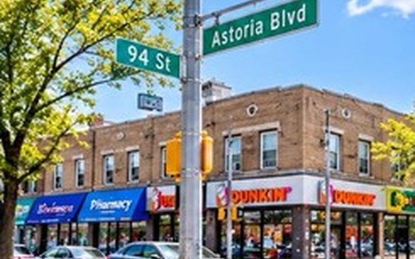 east-elmhurst-commercial-location